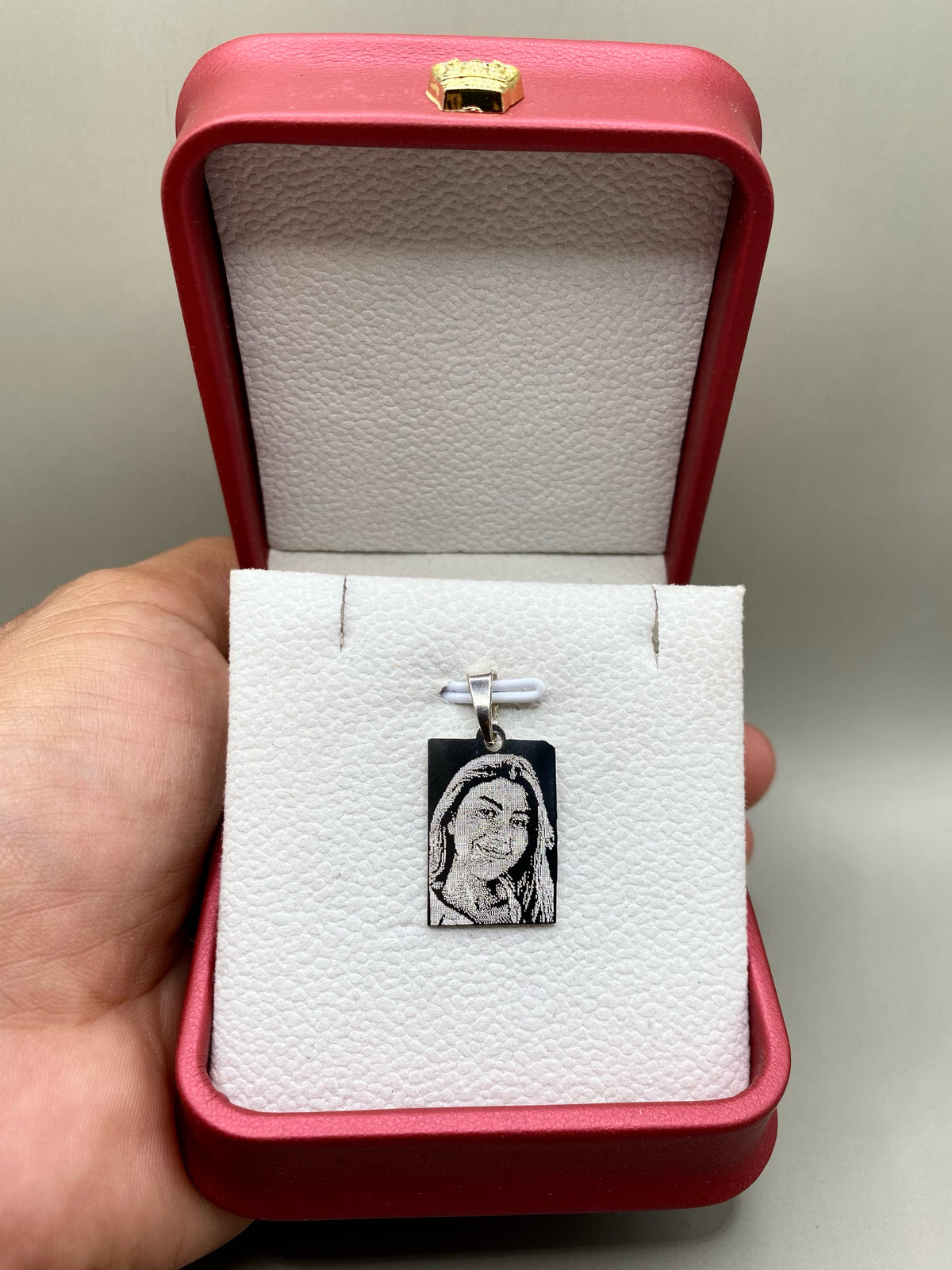 Placa Rectangular Fotograbada Plata Ley 950 – 1,5 × 2 cm